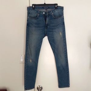 Calvin Klein Tapered 32x30 Distressed Jeans